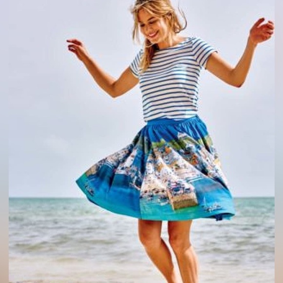 Boden Italy Beach Seaside Scene Printed Pleated Flared Circle Slip Skirt - 12 - Picture 4 of 15